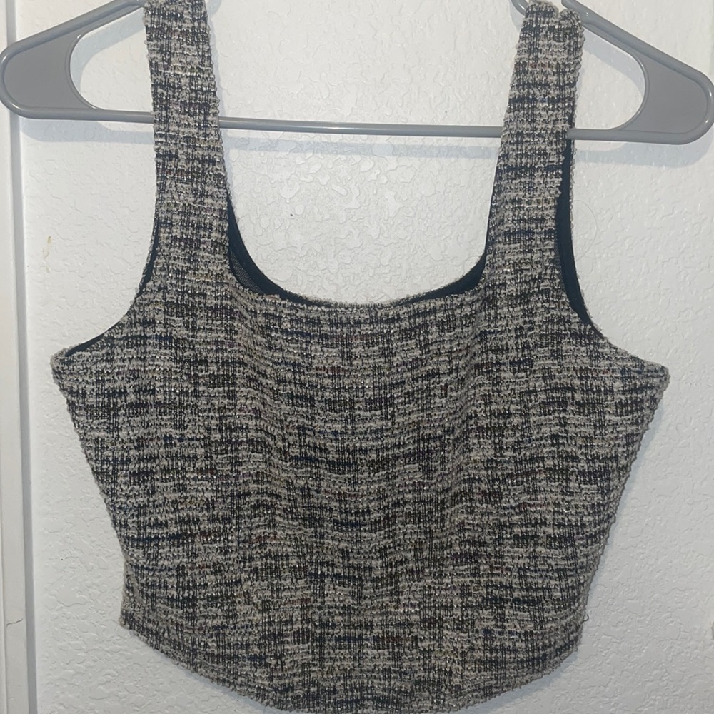 Crop top